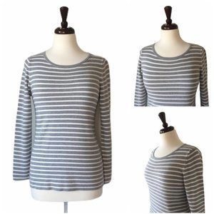 LL Bean grey/white knit top, size M